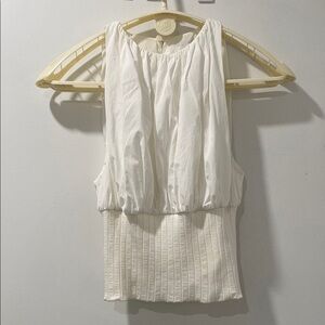ESSE Chic White Sleeveless Blouse USED